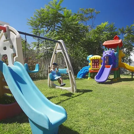 Atlantis 5* העיירה רתימנו