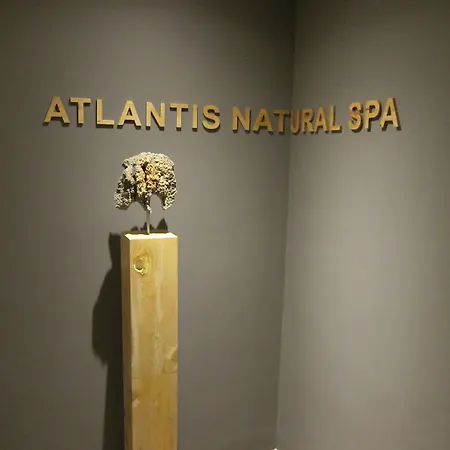 Atlantis מלון 5*