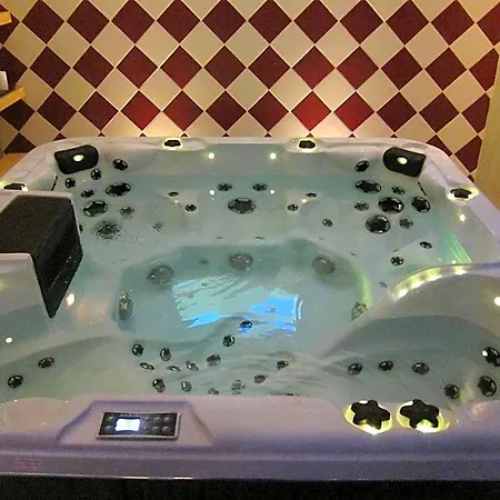 Atlantis Hotel 5*